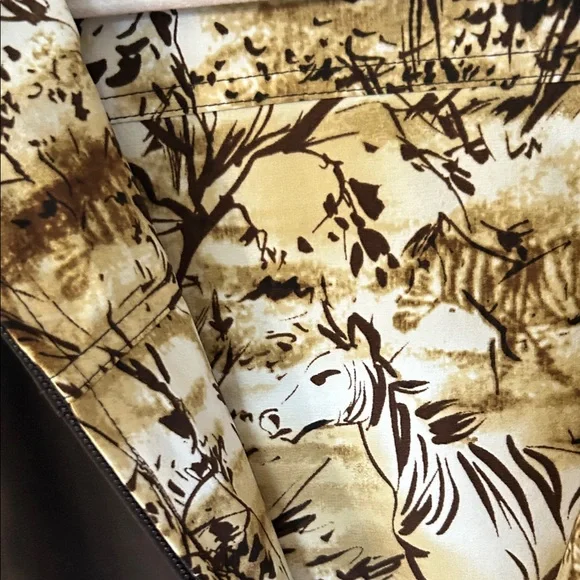 Women's Brown Reversible Utility Vest - Picture 5 of 12